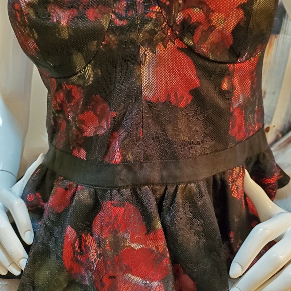 Womens Floral corset top - Picture 2 of 4
